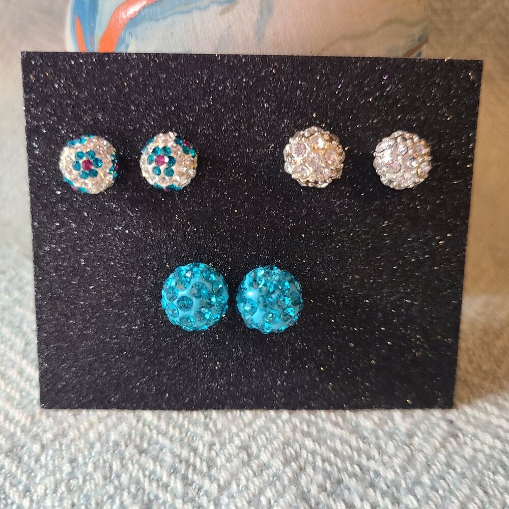 3 pairs fashion earrings